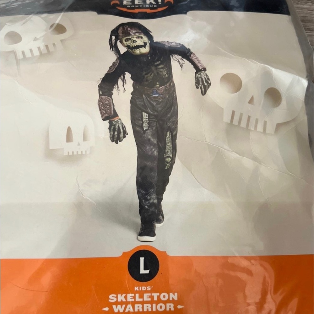 Halloween costume skeleton warrior